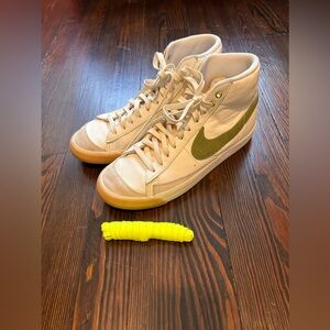 Nike Blazer Mid Green Snakeskin Asparagus Size 9